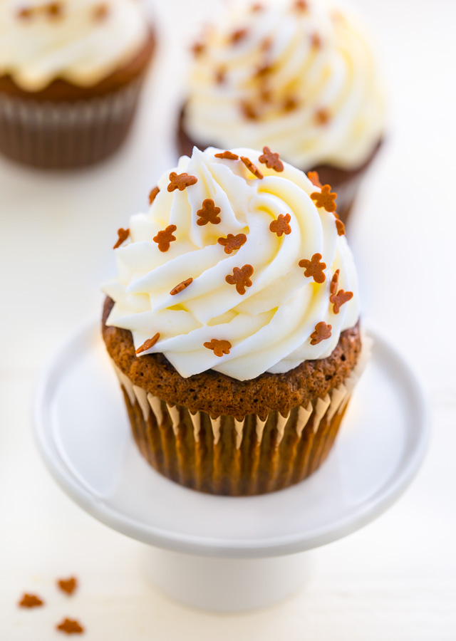 Gingerbread Latte Cupcakes! These are sure to be the hit of your holiday party!