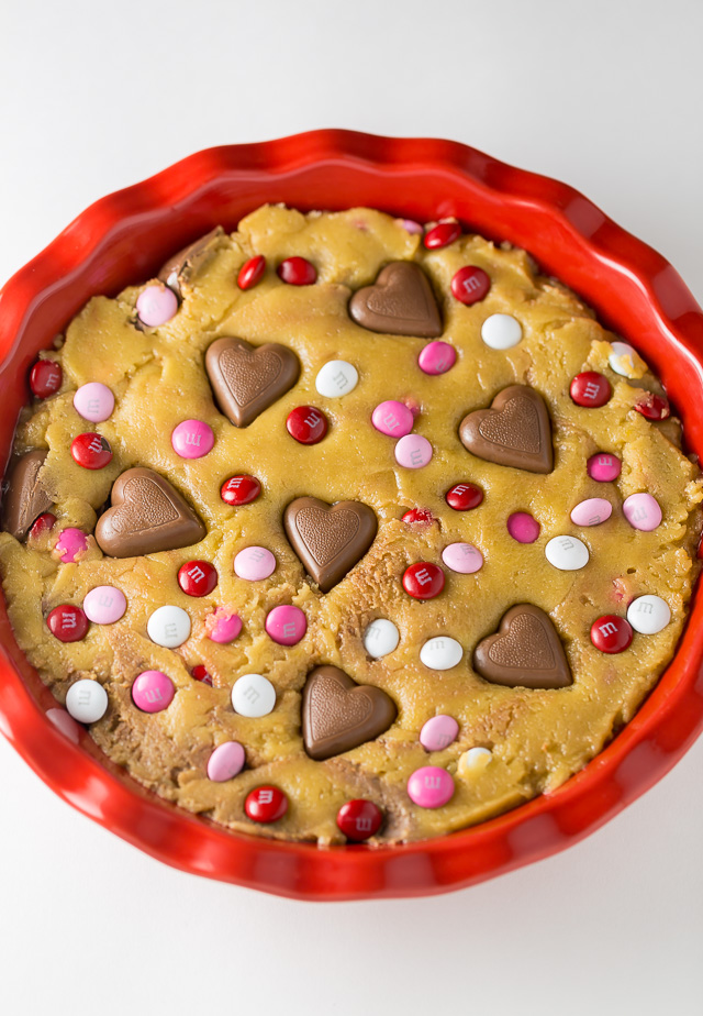 Valentine's Day Cookie Cake - Delightful Dishes