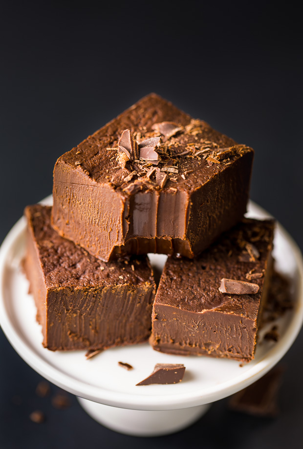 Super EASY Creamy Kahlua Chocolate Fudge!