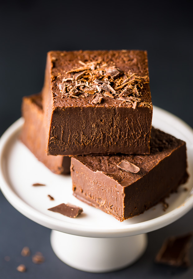 Super EASY Creamy Kahlua Chocolate Fudge!