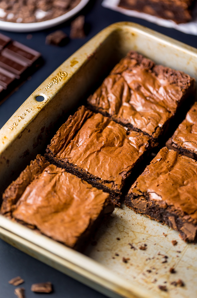 Thick and FUDGY Espresso Chocolate Chunk Brownies! Bake these now ;)
