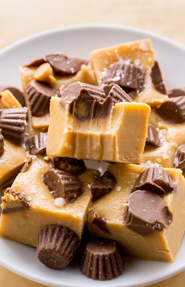 A foolproof recipe for easy peanut butter fudge!