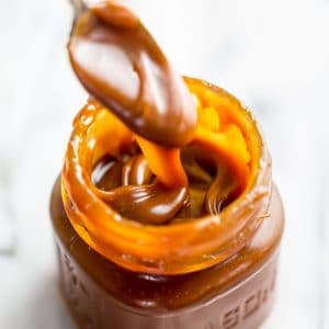 An easy 6-Ingredient recipe for Salted Caramel Sauce! No candy thermometer needed!