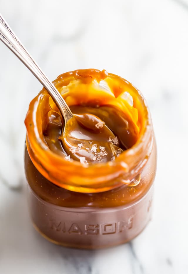  An easy 6-Ingredient recipe for Salted Caramel Sauce! No candy thermometer needed!