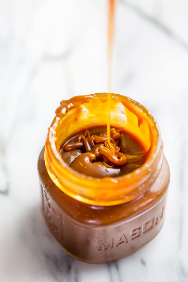  An easy 6-Ingredient recipe for Salted Caramel Sauce! No candy thermometer needed!