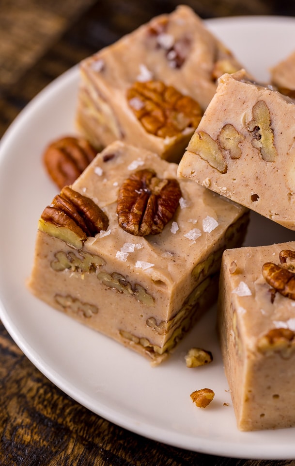 Butter Pecan Fudge made with just 6 simple ingredients! So darn good!