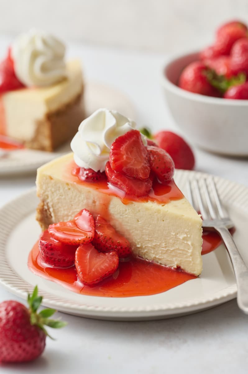New York Cheesecake Recipe (With Video and Step by Step)