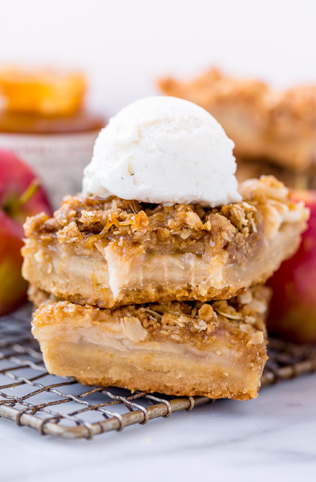 Apple Crisp Bars