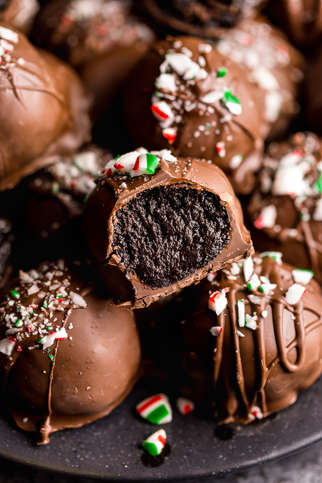 Peppermint Oreo Truffles 