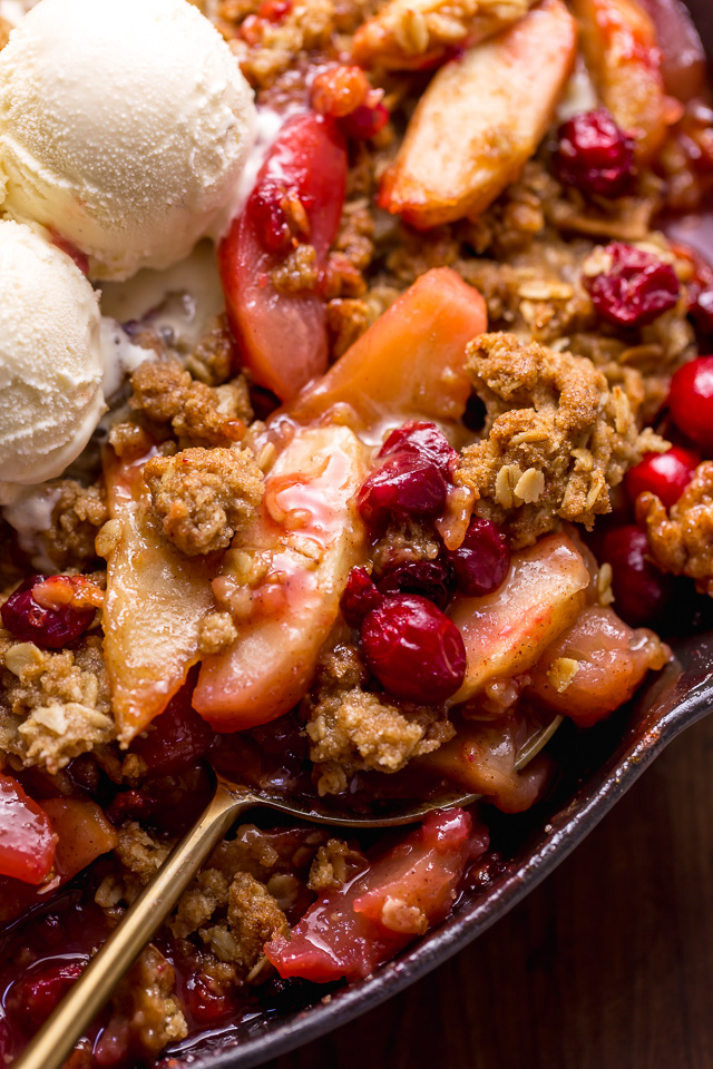 If you love cranberries and apples, you have to try this Easy Apple Cranberry Crisp! Featuring juicy apples, tart cranberries, and a buttery oat crumble topping! Use fresh cranberries or frozen cranberries... both work great! Perfect for Thanksgiving or Christmas dessert!