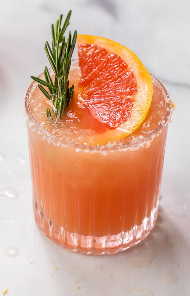 Made with gin or vodka and grapefruit juice, this classic cocktail is so easy and always a crowd-pleaser! Served in a highball glass with a salted rim, this drink is perfect for brunch or Summer parties! Just be sure to use fresh grapefruit juice, it really makes all the difference!