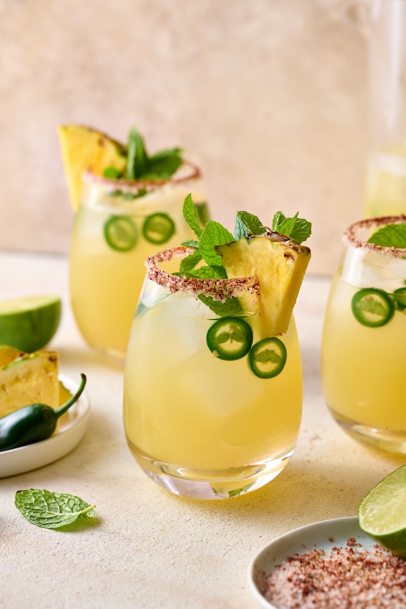 Pitcher Pineapple Margaritas Recipe for Parties